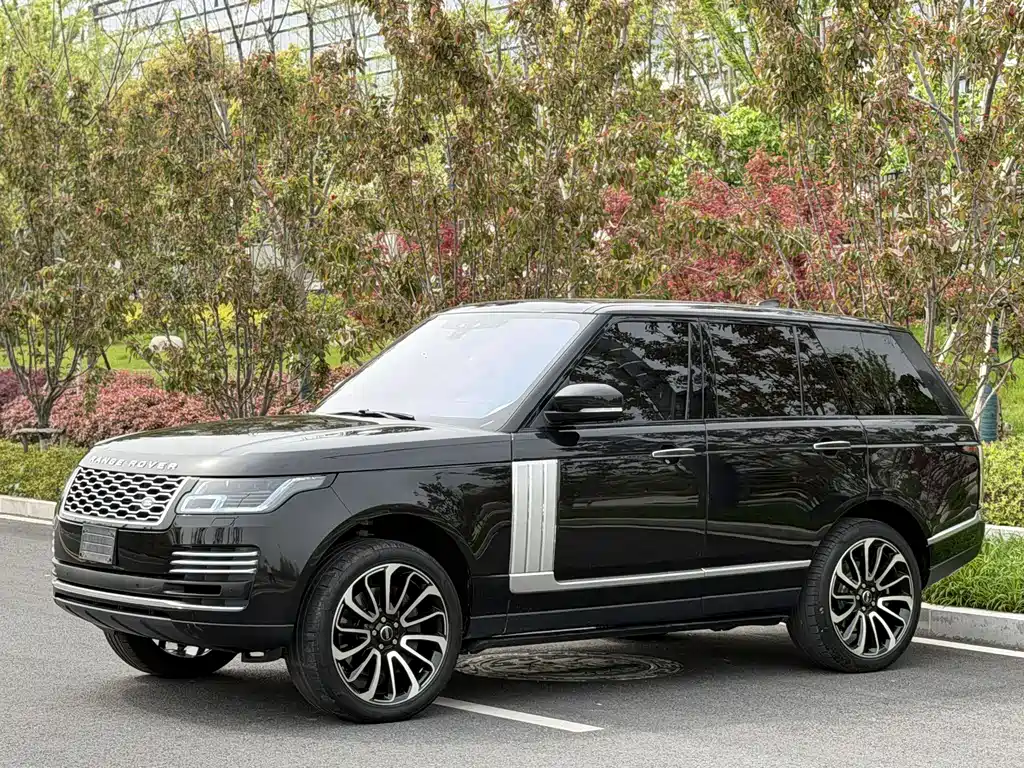Land Rover Range Rover 2018 — фото 1