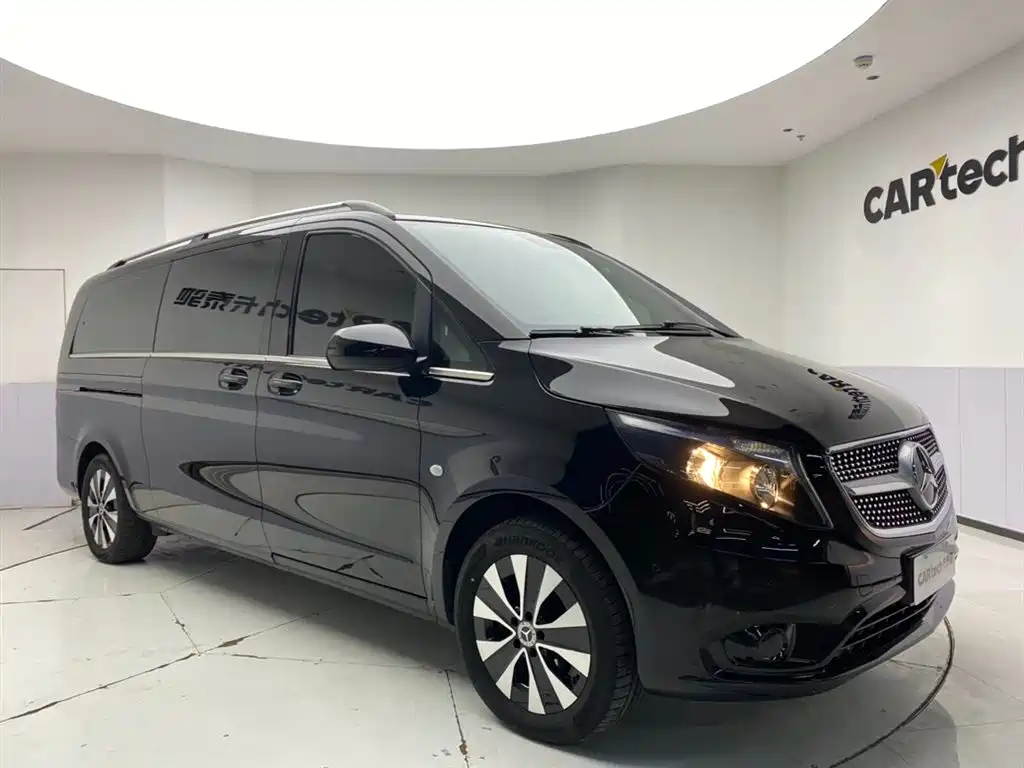 Mercedes-Benz Vito 2023 — фото 3