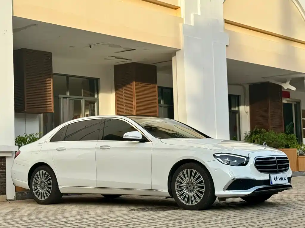 Mercedes-Benz E-Class 2018 — фото 3