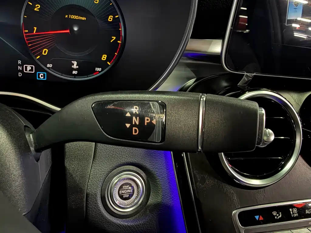 Mercedes-Benz C-Class 2020 — фото 13