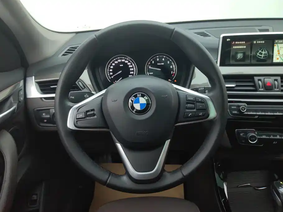 BMW X1 2019 — фото 15