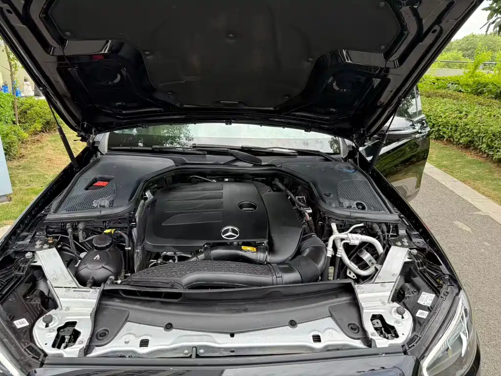 Mercedes-Benz E-Class 2021 — фото 21