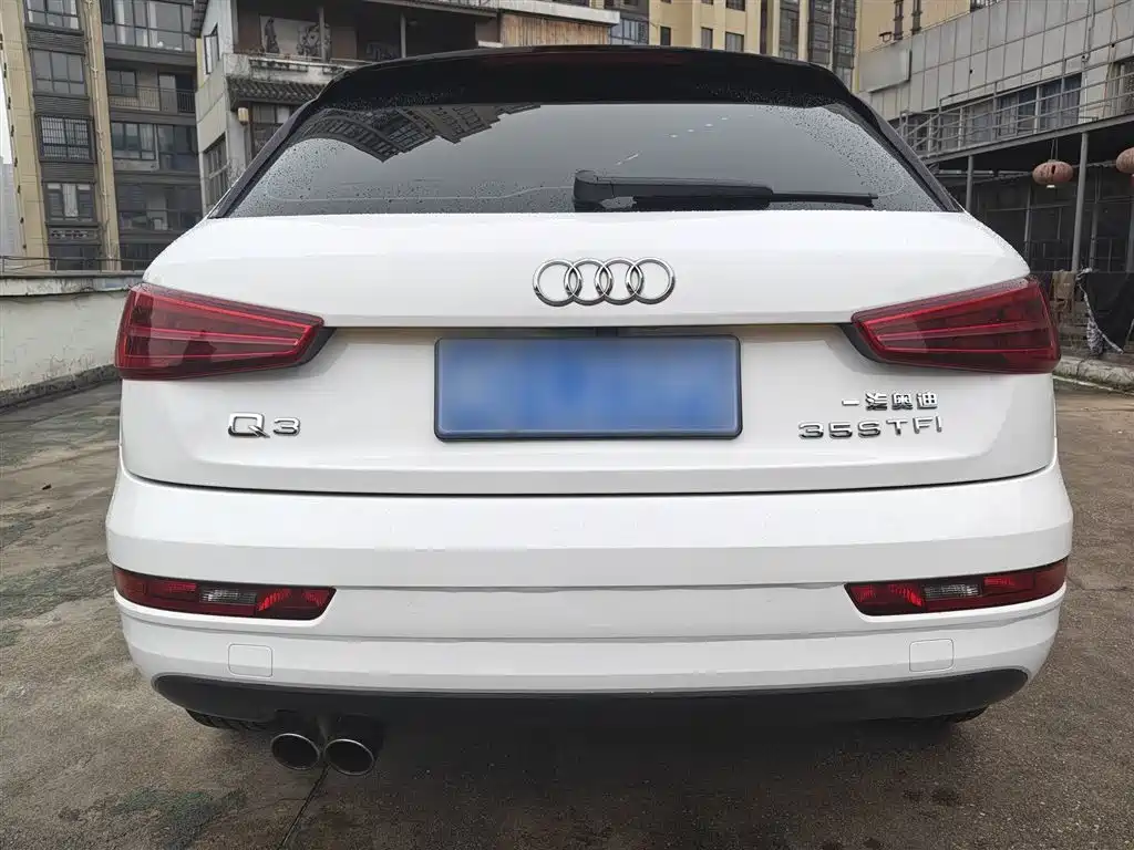 Audi Q3 2017 — фото 11