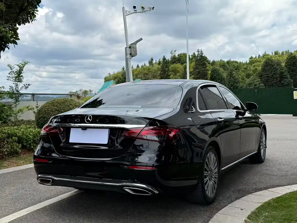 Mercedes-Benz E-Class 2021