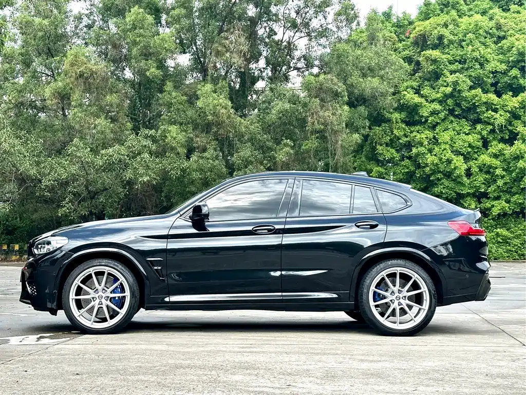 BMW X4 M 2021 — фото 9