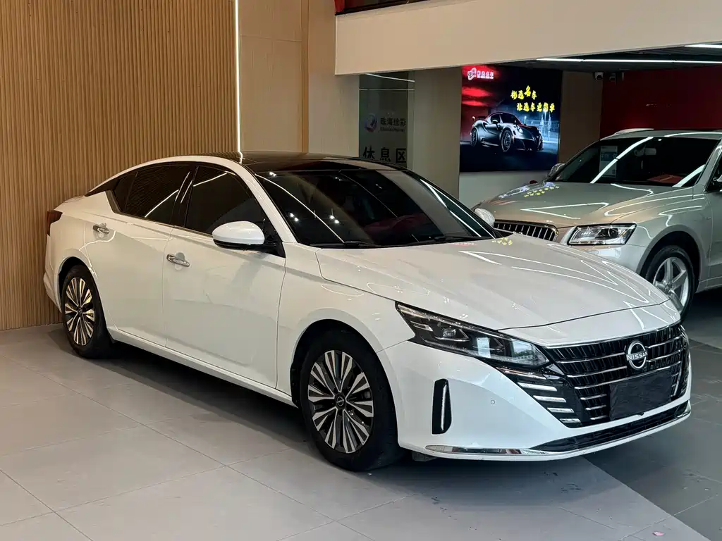 Nissan Teana 2023