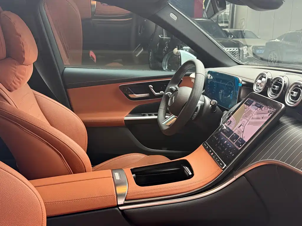 Mercedes-Benz GLC 2023