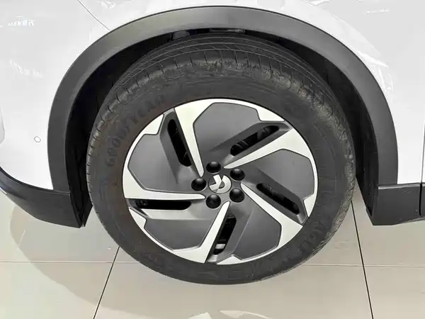 NIO ES6 2025