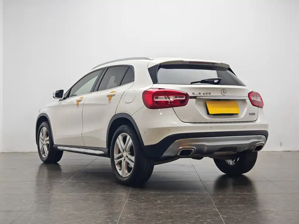 Mercedes-Benz GLA 2015