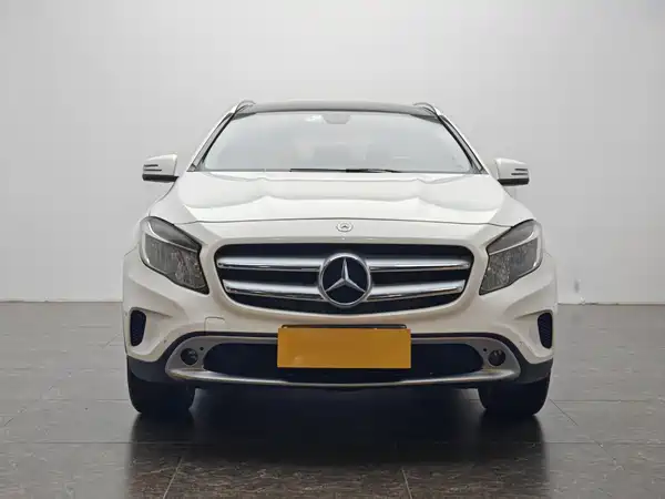 Mercedes-Benz GLA 2015