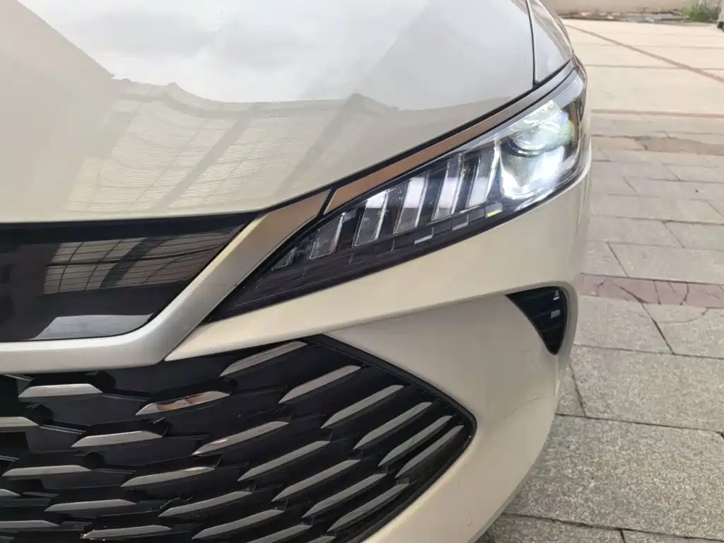 BYD Qin PLUS 2025 — фото 24