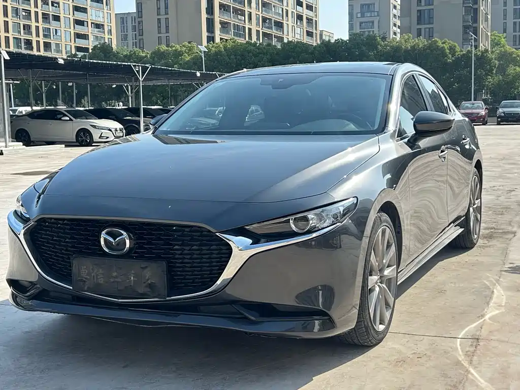 Mazda 3 Axela 2021 — фото 1