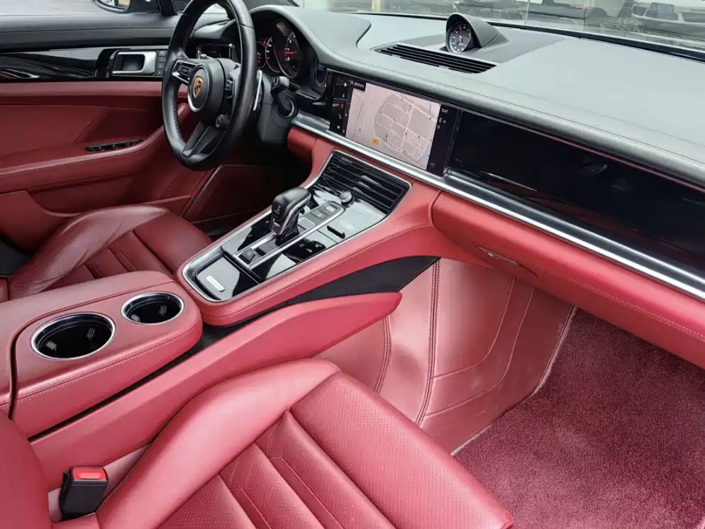 Porsche Panamera 2022
