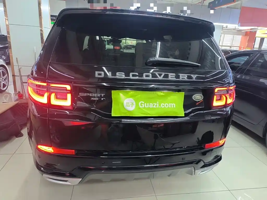 Land Rover Discovery Sport 2021