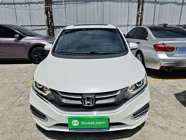Honda Jade 2017