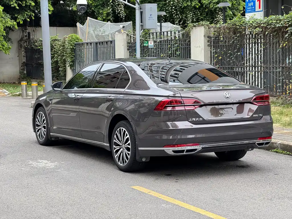 Volkswagen Phideon 2018 — фото 8