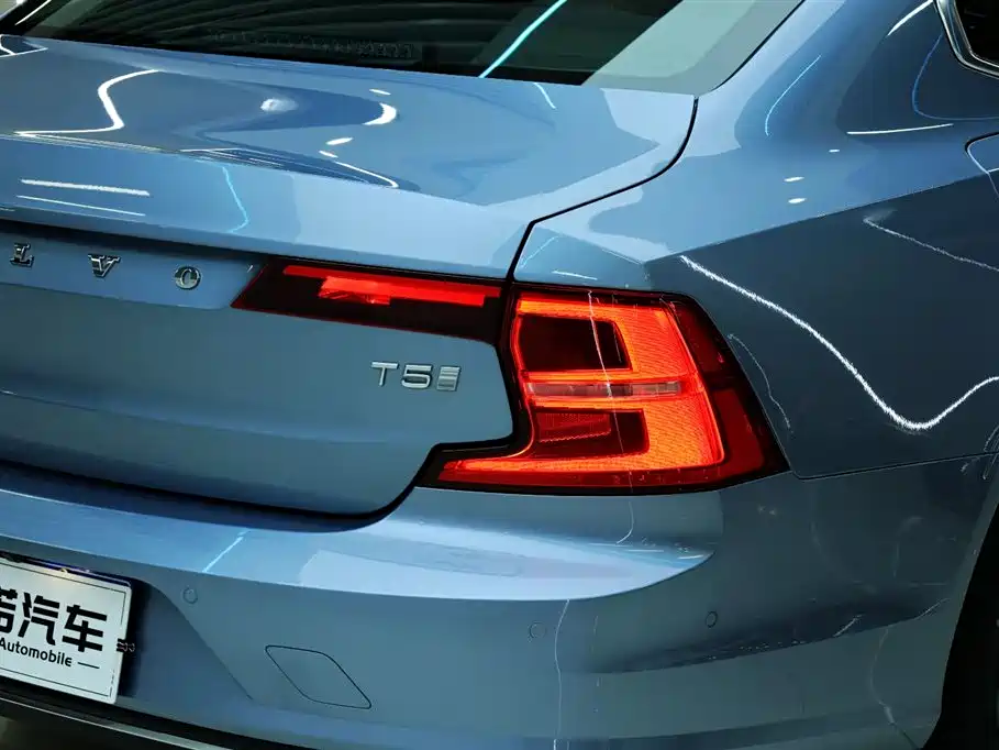 Volvo S90 2019 — фото 14