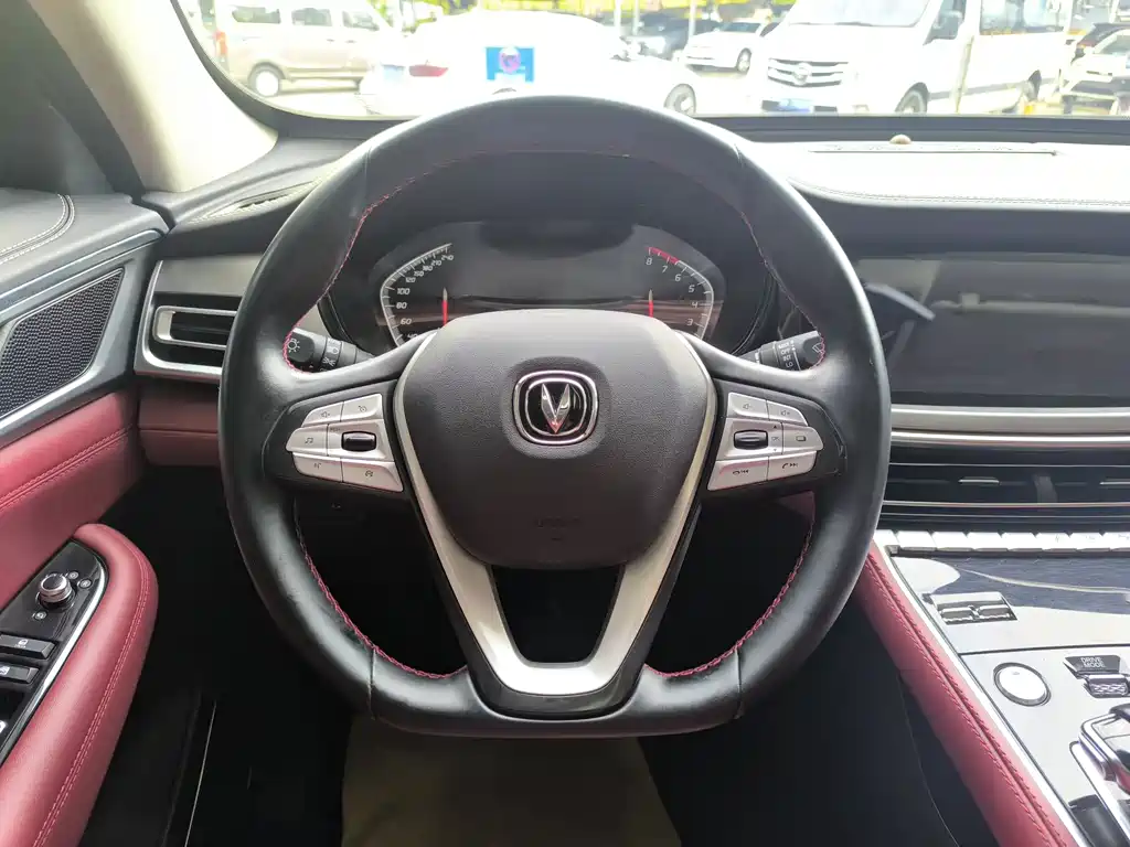 Changan CS85 COUPE 2022 — фото 16