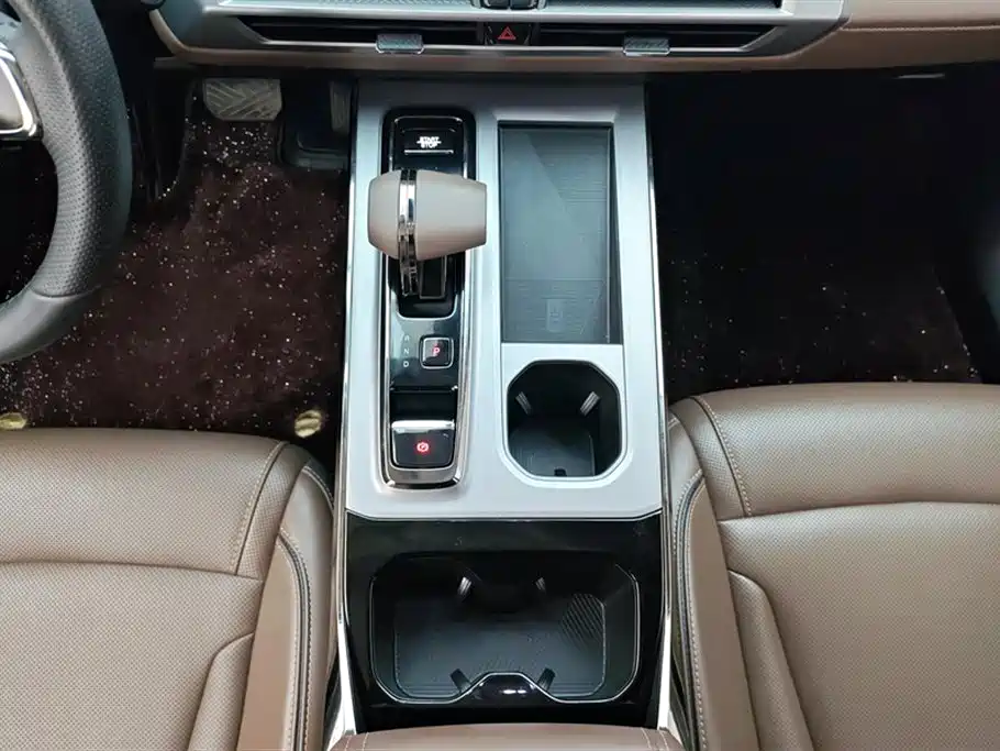 GAC Motor Trumpchi GS4 2025 — фото 16