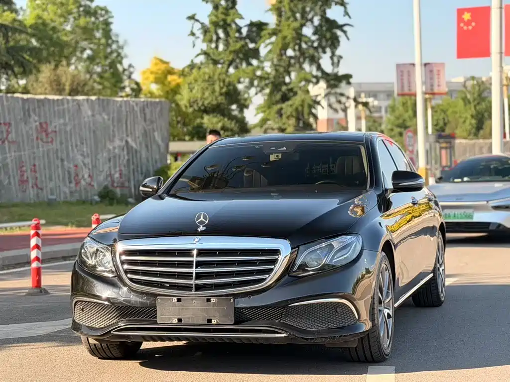 Mercedes-Benz E-Class 2019 — фото 1