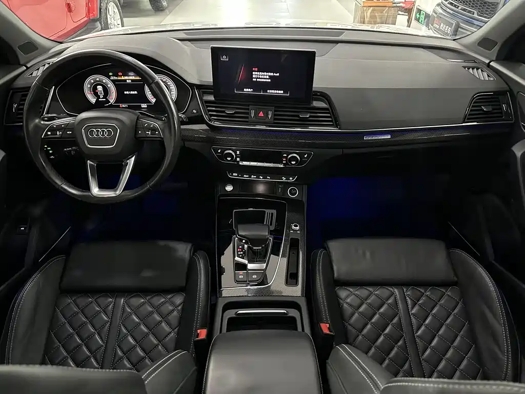 Audi Q5L Sportback 2021 — фото 7
