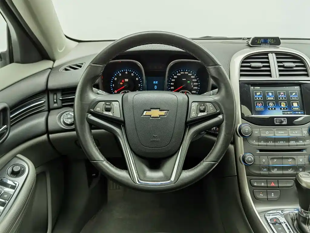 Chevrolet Malibu 2014 — фото 11