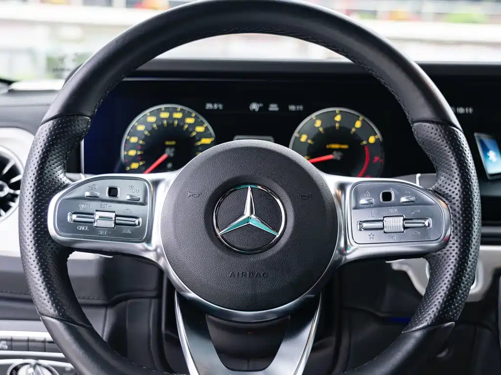 Mercedes-Benz G-Class 2023 — фото 12