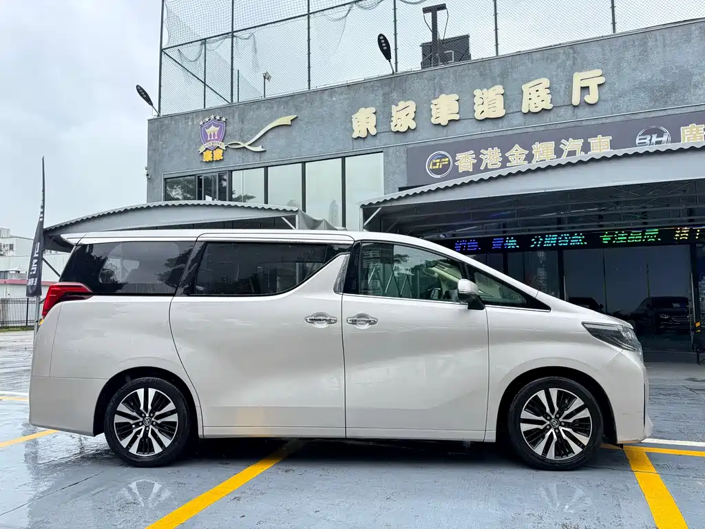 Toyota Alphard 2018 — фото 4