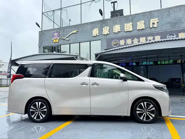 Toyota Alphard 2018