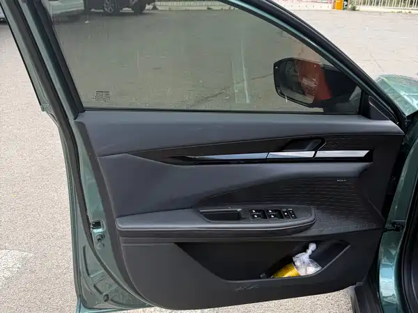 Changan UNI-V 2024