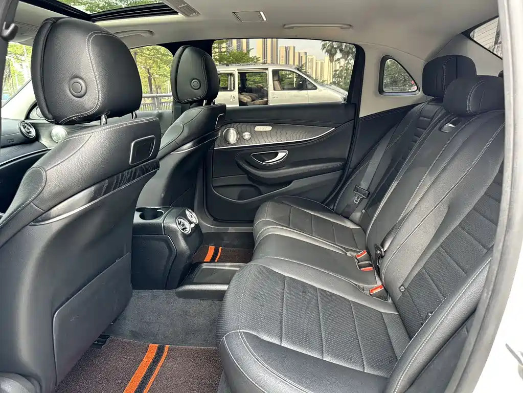 Mercedes-Benz E-Class 2018 — фото 6