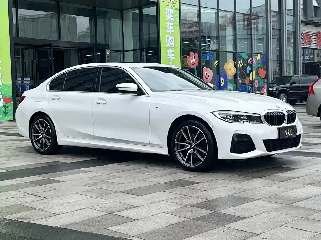 BMW 3 Series 2022