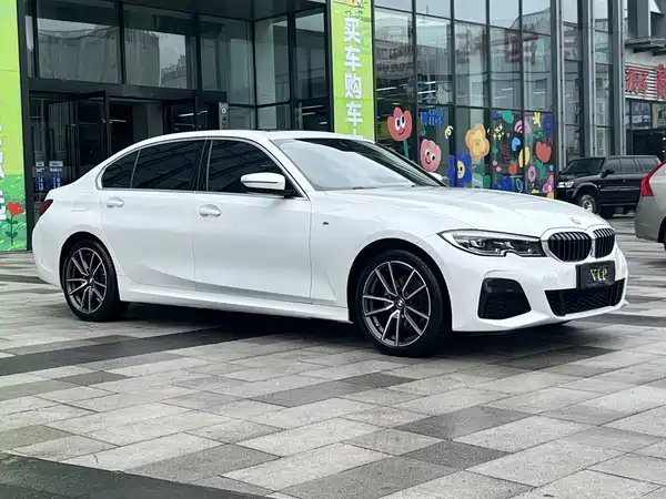 BMW 3 Series 2022