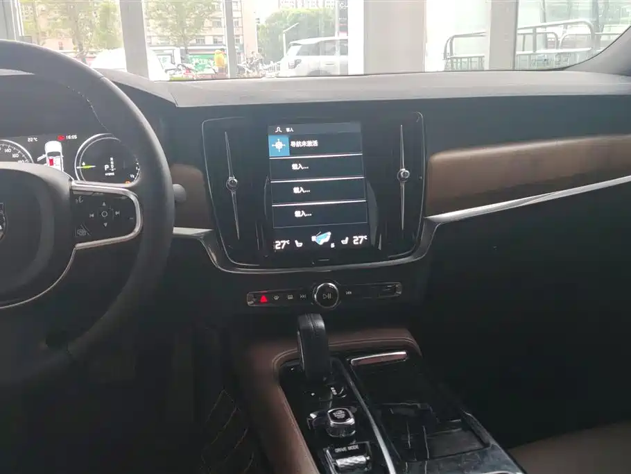 Volvo S90 PHEV 2020 — фото 13