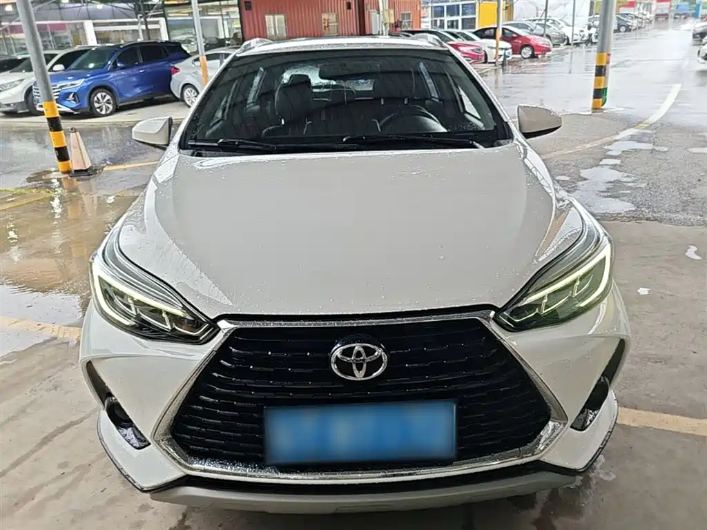Toyota Yaris L 2021 — фото 3