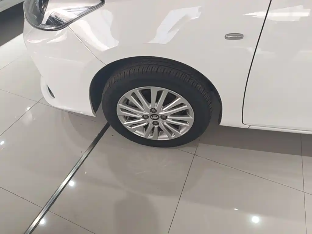 Toyota Vios FS 2022 — фото 23