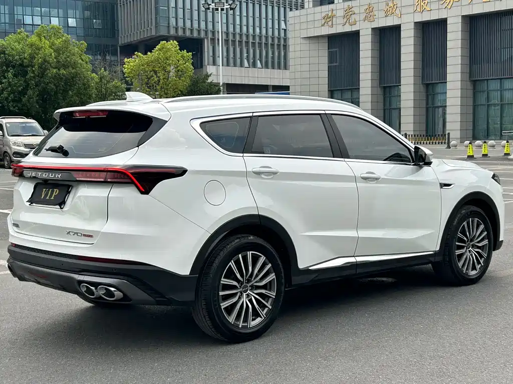 Jetour X70 PLUS 2024 — фото 13
