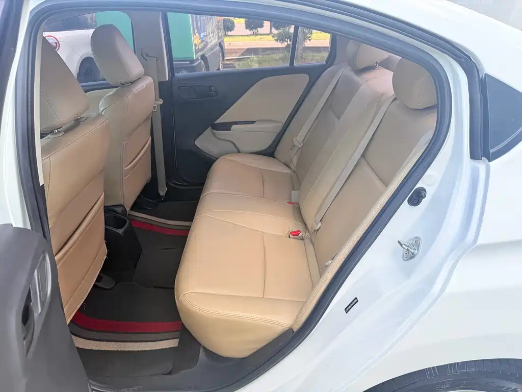 Honda City 2018 — фото 14