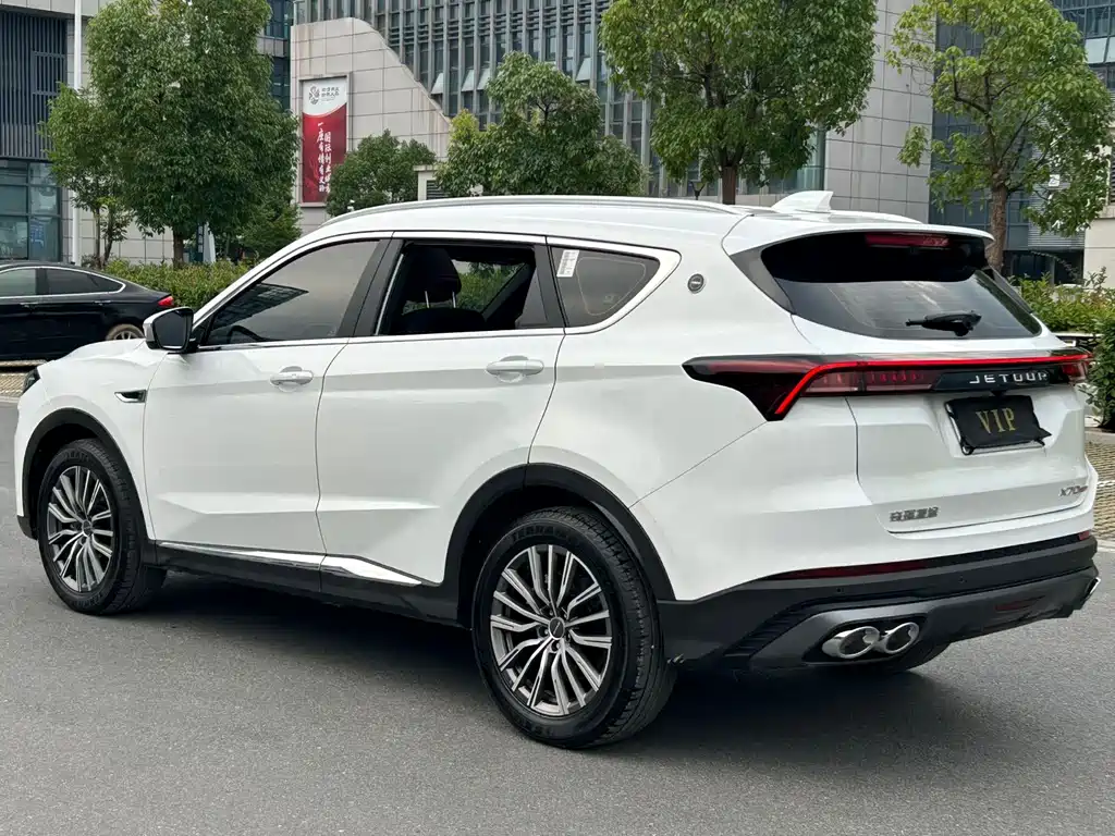 Jetour X70 PLUS 2024 — фото 11