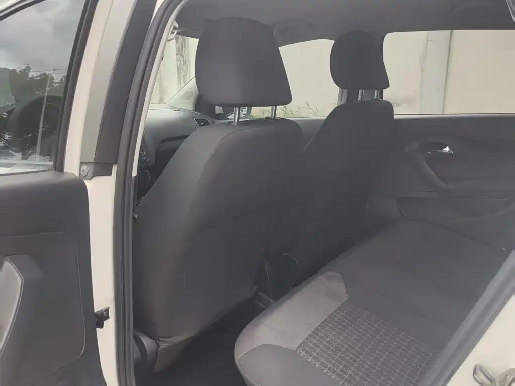 Volkswagen Polo 2015