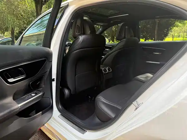Mercedes-Benz C-Class 2022