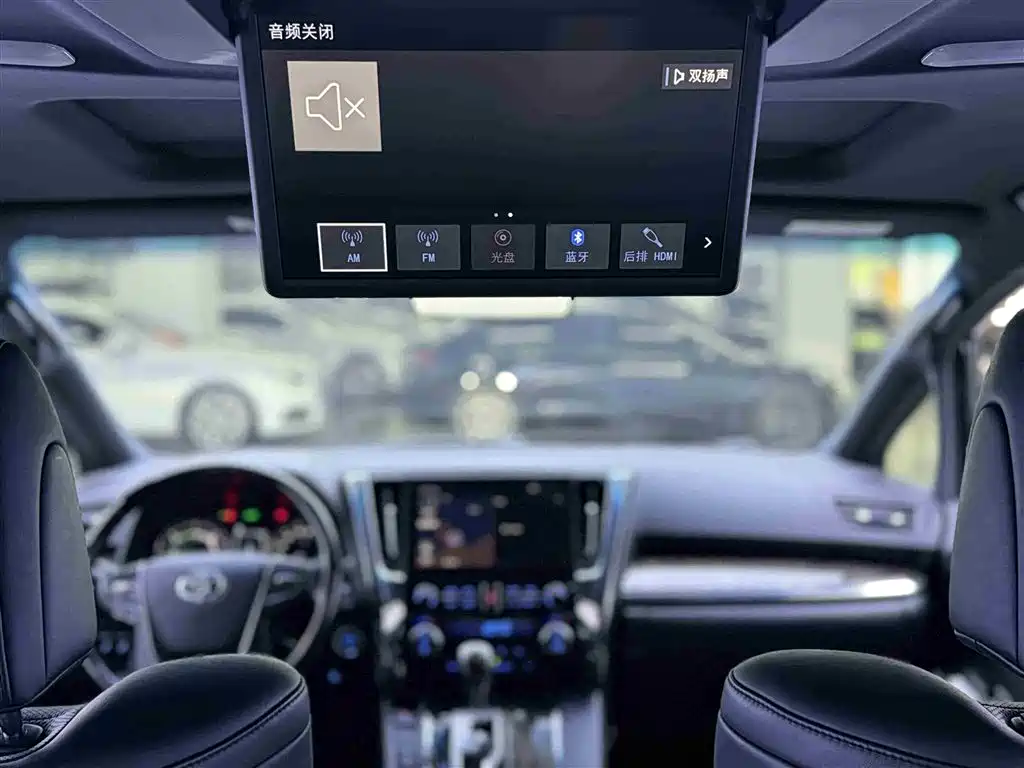 Toyota Alphard 2021 — фото 16