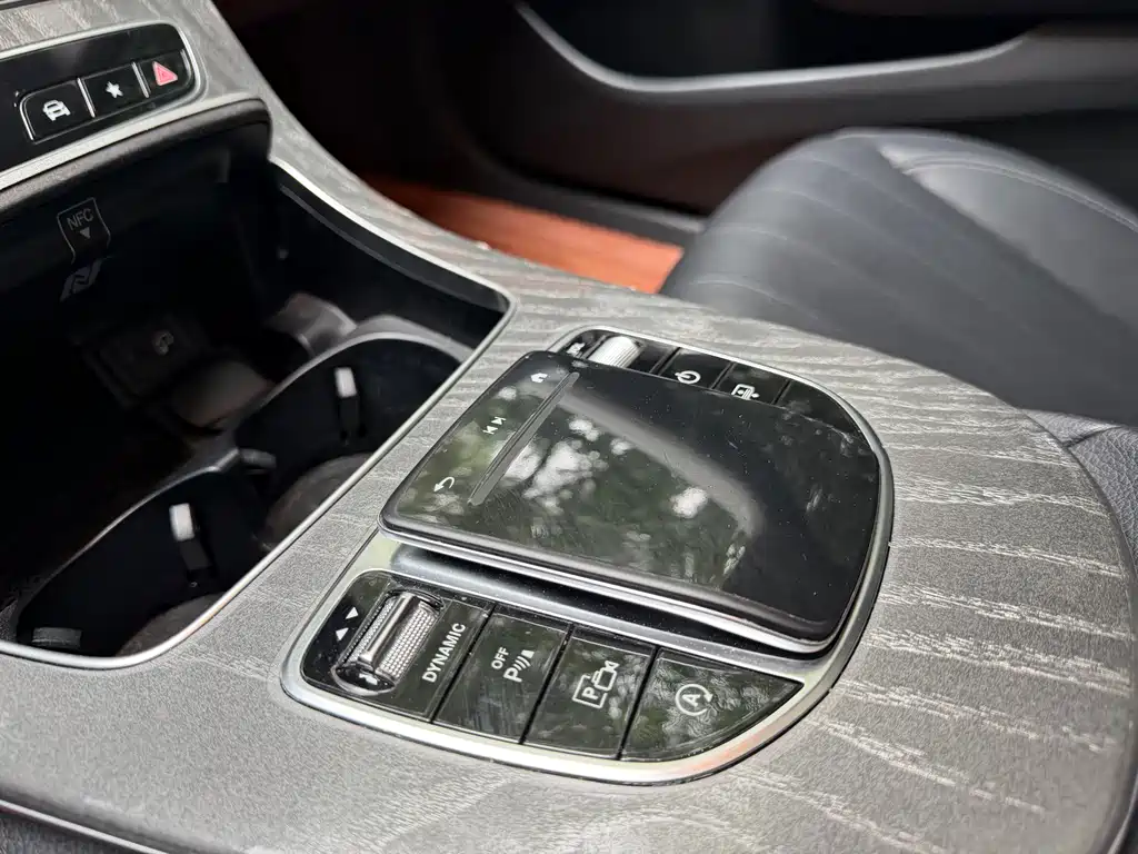 Mercedes-Benz E-Class 2023 — фото 14