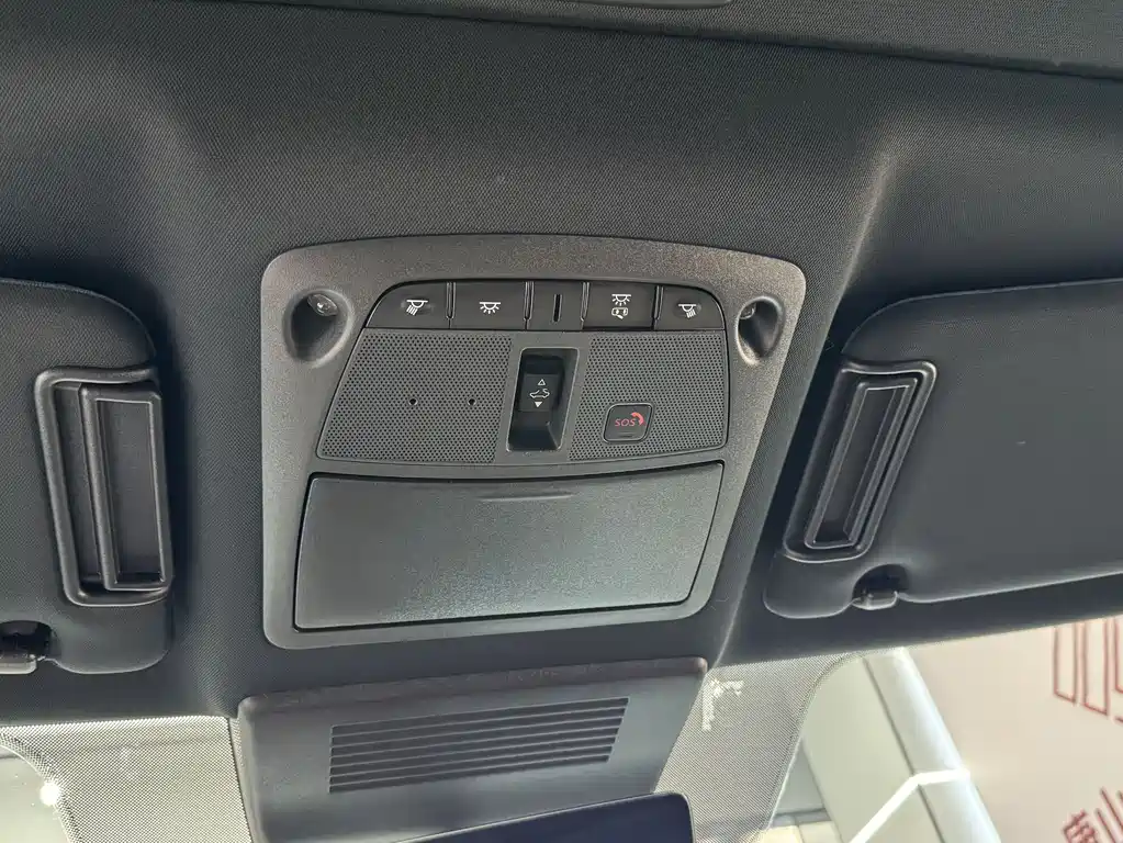 Nissan Patrol 2022 — фото 17