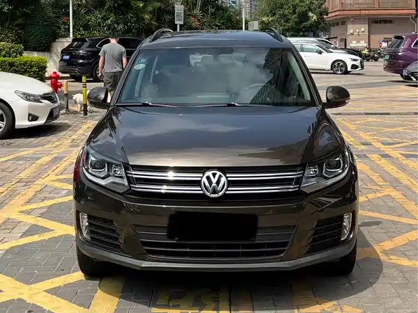Volkswagen Tiguan 2015
