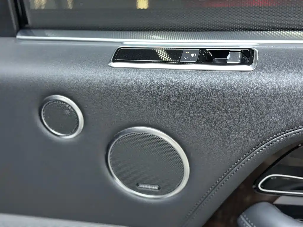 Land Rover Range Rover 2021 — фото 10