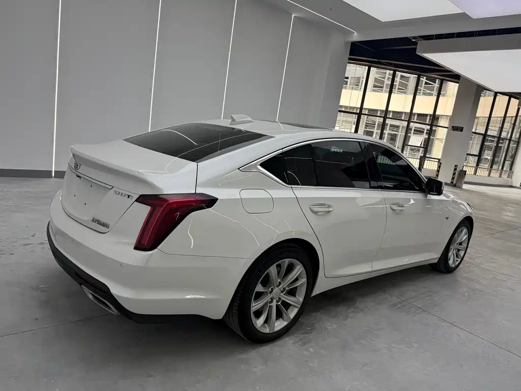 Cadillac CT5 2024 — фото 13