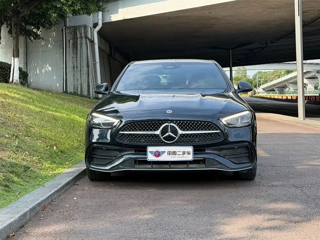 Mercedes-Benz C-Class 2025 — фото 2