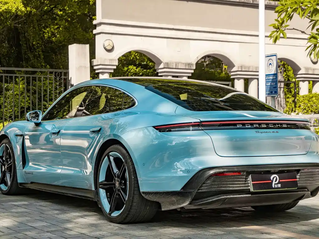 Porsche Taycan 2020