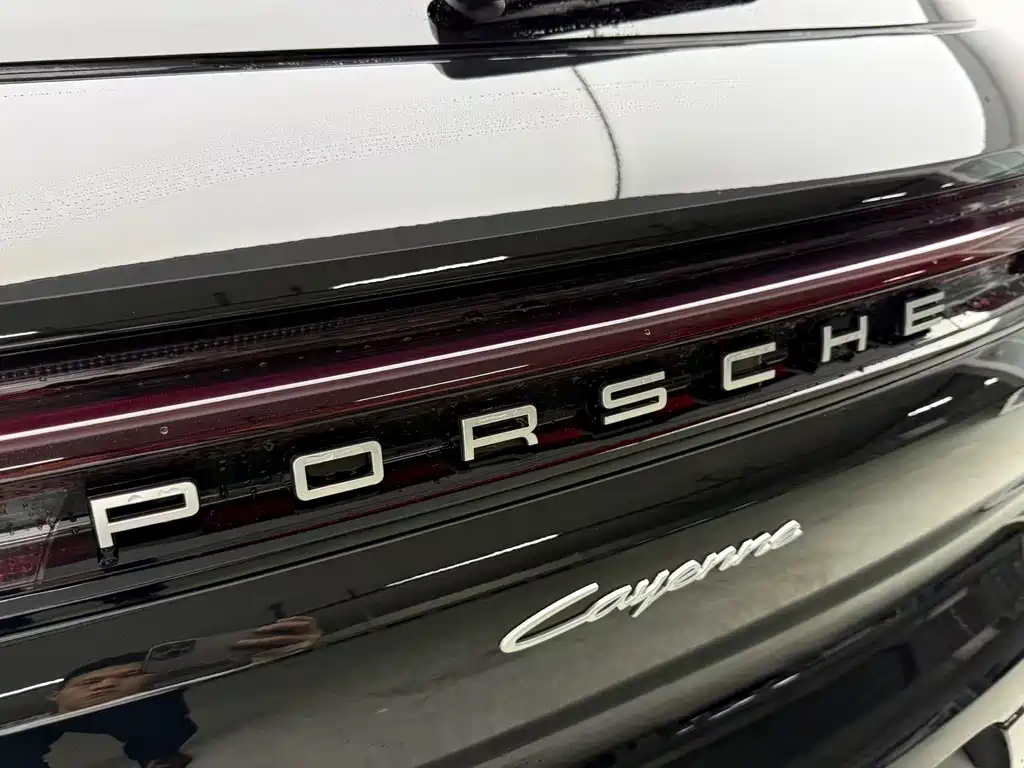 Porsche Cayenne 2024